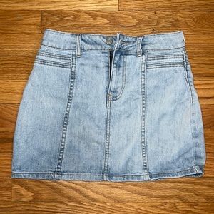 PacSun light wash denim skirt